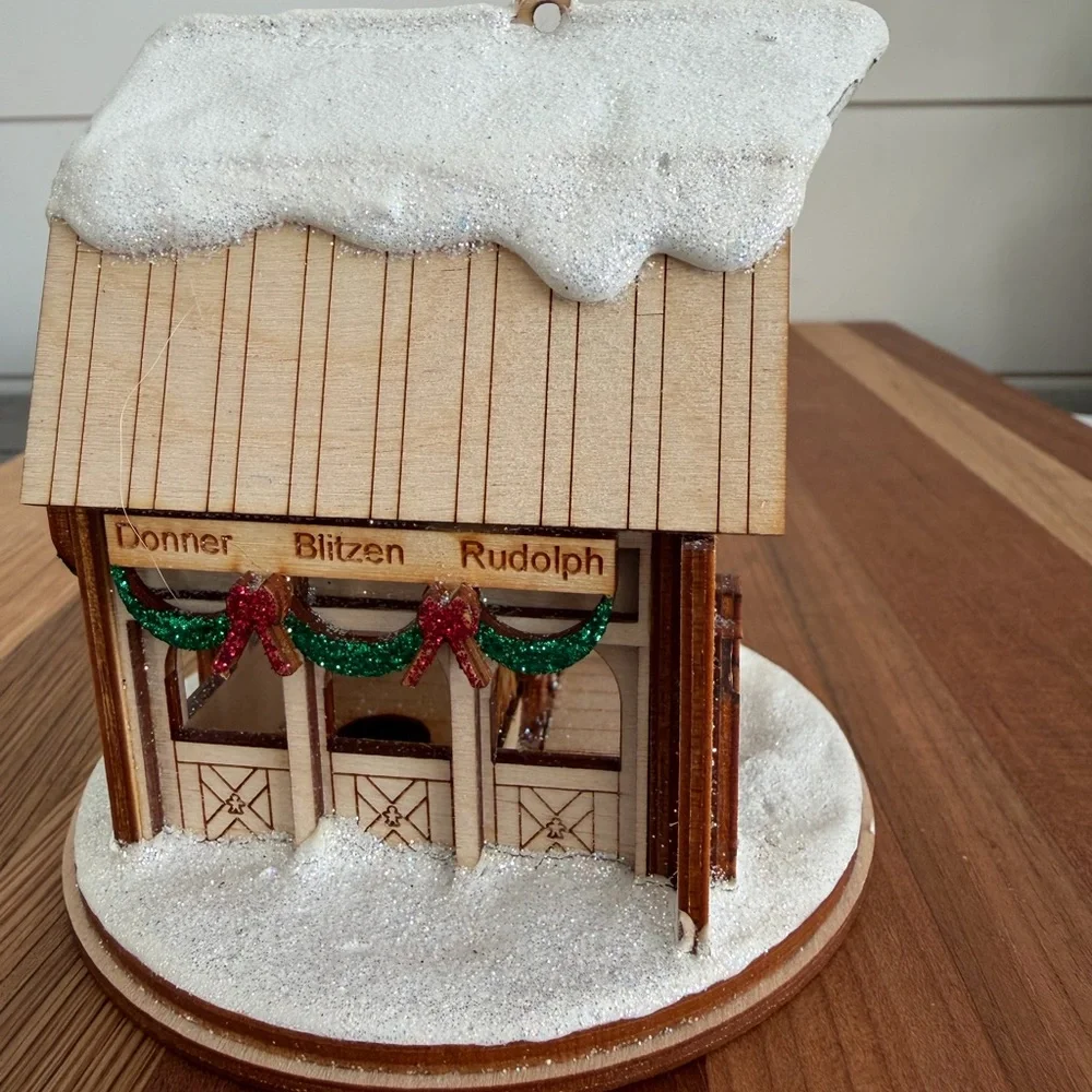 Vintage Ginger Cottages 2013 USA SANTAS REINDEER Barn